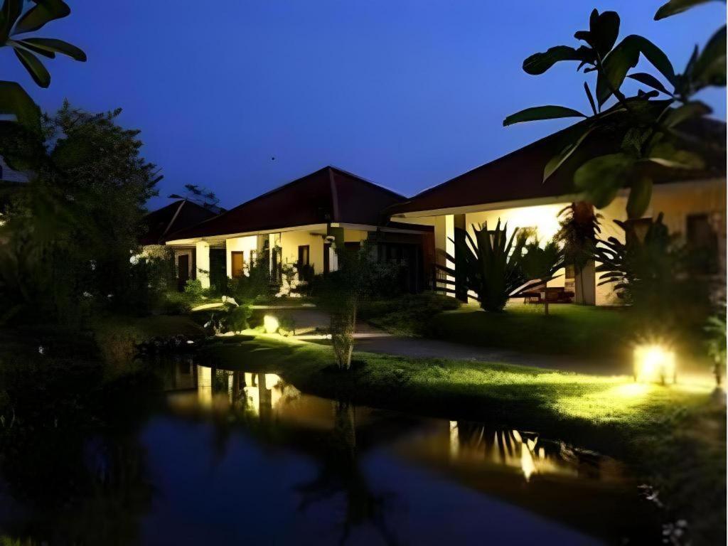 Baan Chuengkao Resort Ranong Exterior foto