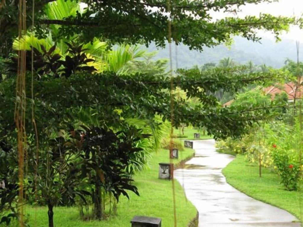 Baan Chuengkao Resort Ranong Exterior foto